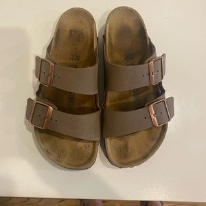 Womens size 38 Birkenstocks. Regular fit. Worn only 2 weeks!